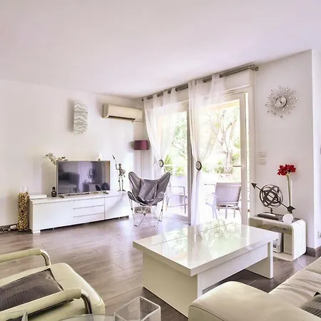 Apartment Beau T2 Refait A Neuf Avec Piscine Mandelieu-la-Napoule